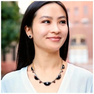 Naszyjnik Kolia czarny Kamień i złoto N573