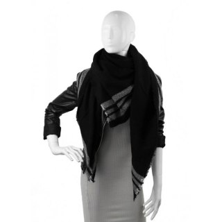 SZAL CHUSTA CZERŃ SZALS19