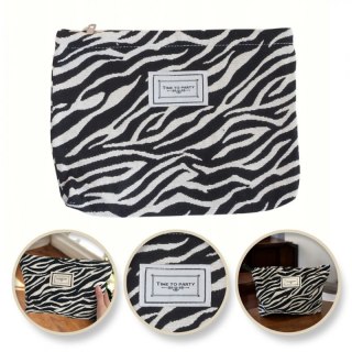 Kosmetyczka jednokomorowa zeberka czarno biała 25 x 5 x18 cm KS116