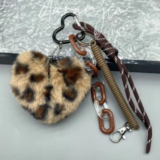 Brelok do kluczy puchate Pluszowe Serce Panterka BRL382