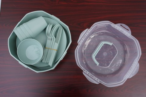 Zestaw Naczyń Przyborów Kempingowych Talerze Miski Kubki KUBISPORT 26 szt