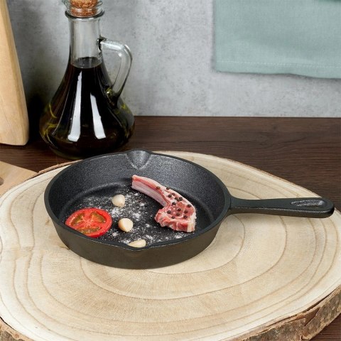 Patelnia Żeliwna Mała 15 cm VILDE Cast Line na Indukcję Grill