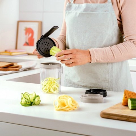 Szatkownica do Warzyw Owoców z Pojemnikiem Spiralna 3w1 NAVA 20 cm