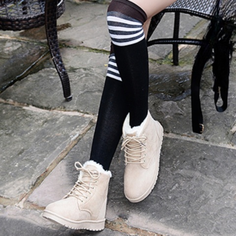 BCEBYL Jesienno-zimowa moda Nowe Casual Comfortable Plus Velvet Warm Solid Color Cross Belt Round Toe Krótkie buty damskie